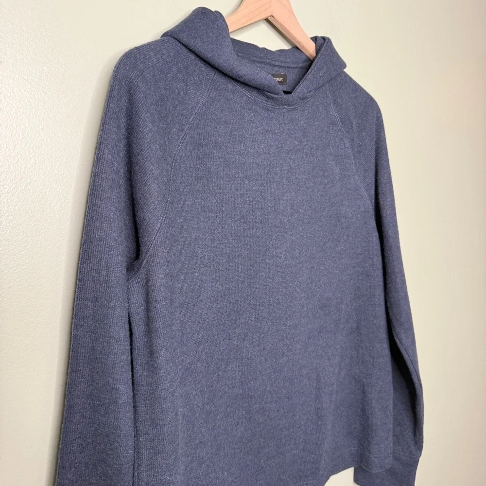 NWT Banana Republic Brushed Waffle Knit Hoodie‎ Sweatshirt Blue Men’s Size Small